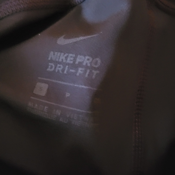 Nike Pro Dri-Fit Capri Leggings Size Small (22) - Picture 3 of 6